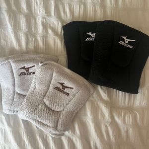 2 Pair Mizuno Knee Pads
